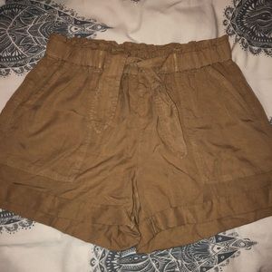 Front tie camel shorts
